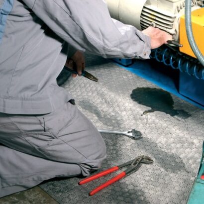 Wykładzina sorpcyjna wzmocniona nieprzepuszczalna